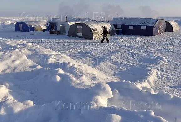 Фото с ледового лагеря Whale. База экспедиции