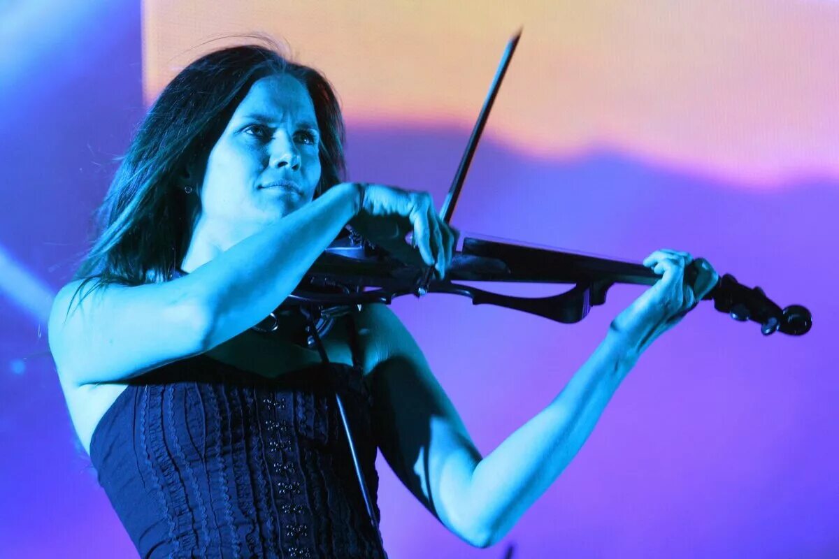 маша нефёдова король и шут. маша скрипачка. киш маша скрипачка. маша нефедова король и шут. маша скрипачка из король и шут.