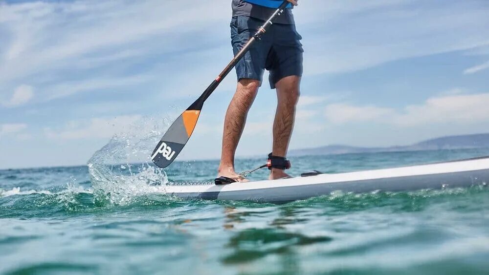 Sup доска. Red paddle voyager 13. Paddle доска. Серфинг с веслом. Весло для sup board.