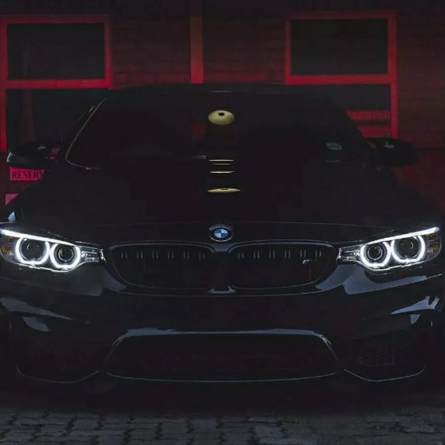 Бумер песня стоп сигнальные огни. Чёрный бумер текст. Бумер песня стоп сигнальные огни. Чёрный бумер песня текст. Бмв м5 ночная.