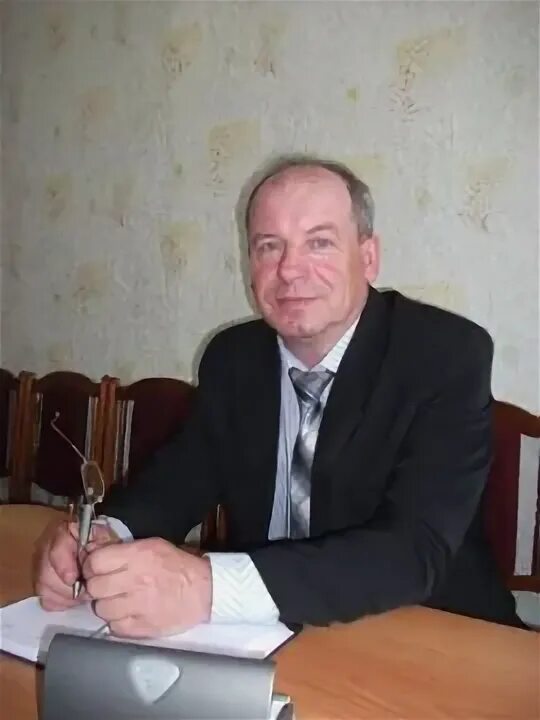 Директор сш 17. Директор 17 гимназии белорецк. гимназия 17 белорецк. гимназия 17 белорецк учителя.