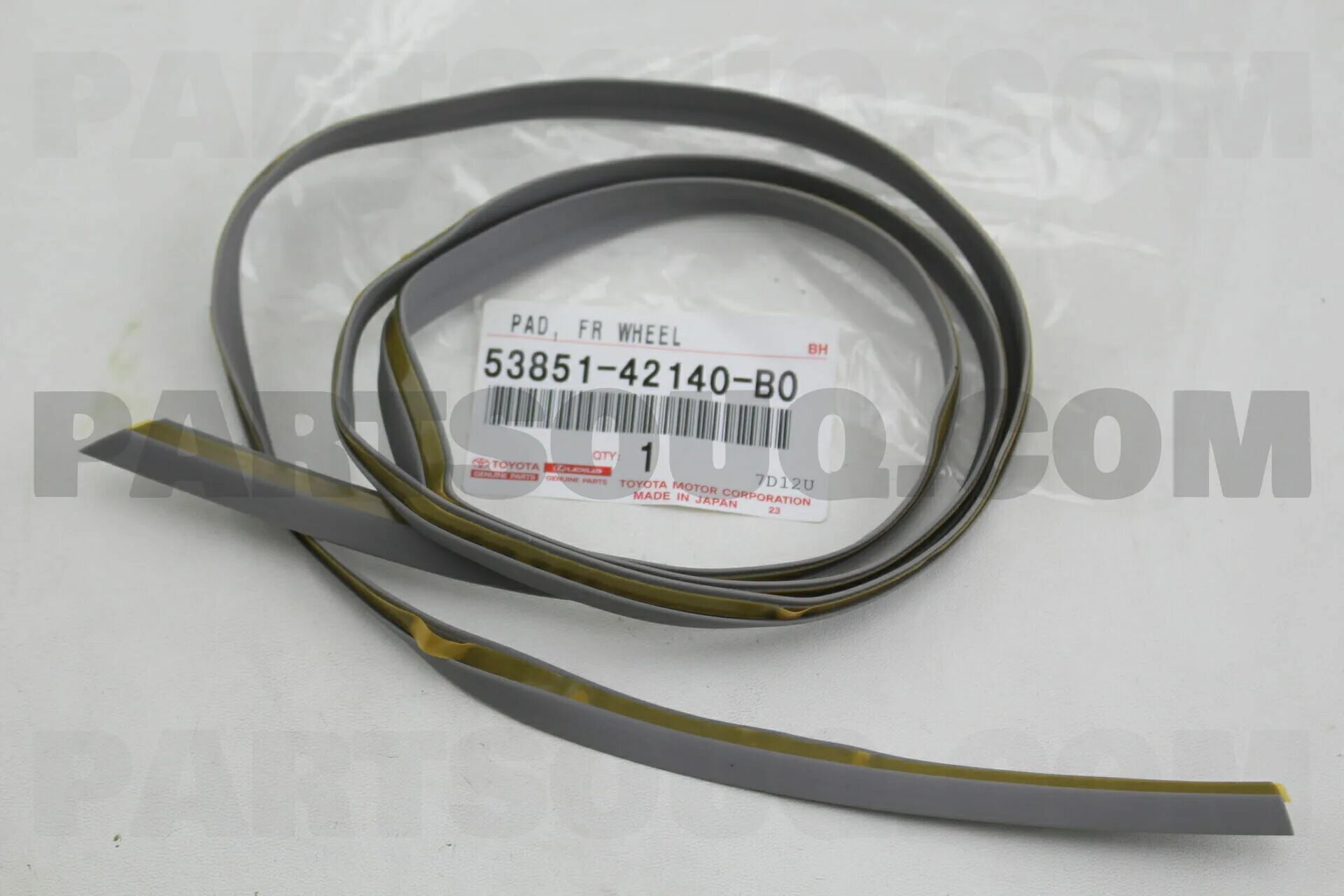 Уплотнитель расширителя крыла. Toyota 53851-42100-b0. 53851-42140-b0. уплотнитель расширителя арок тойота. 75899-60041 уплотнитель расширителя колесной арки 1шт.