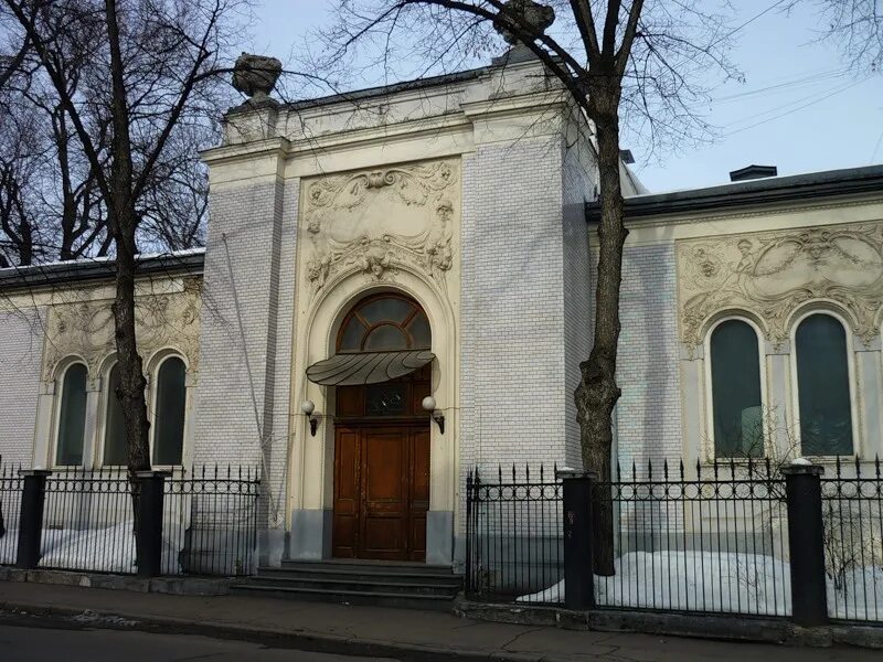 Консульство марокко. Посольство россии в марокко здание. Посольство марокко в москве. Генконсул рф марокко. Усольцев посольство россии в марокко.