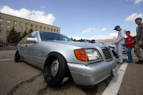 140 автомобилей