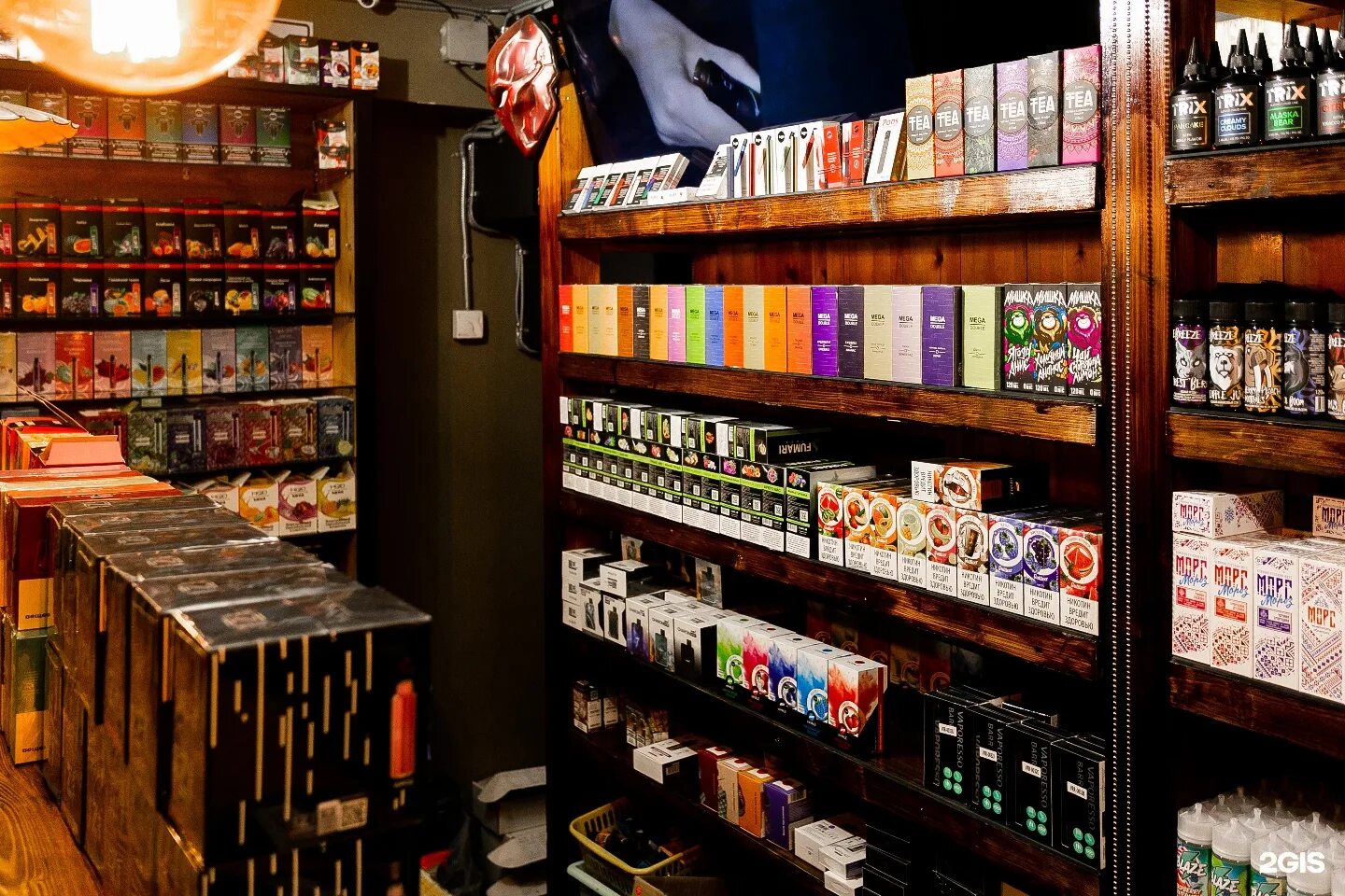 Калян магазин тошкенте. Авроры 17 самара. Табаков петрозаводск. Петрозаводск кей вейп шоп. Магазин магии фото.