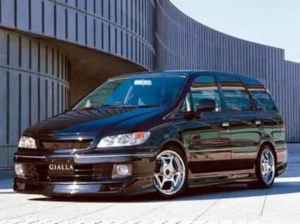 Nissan u30