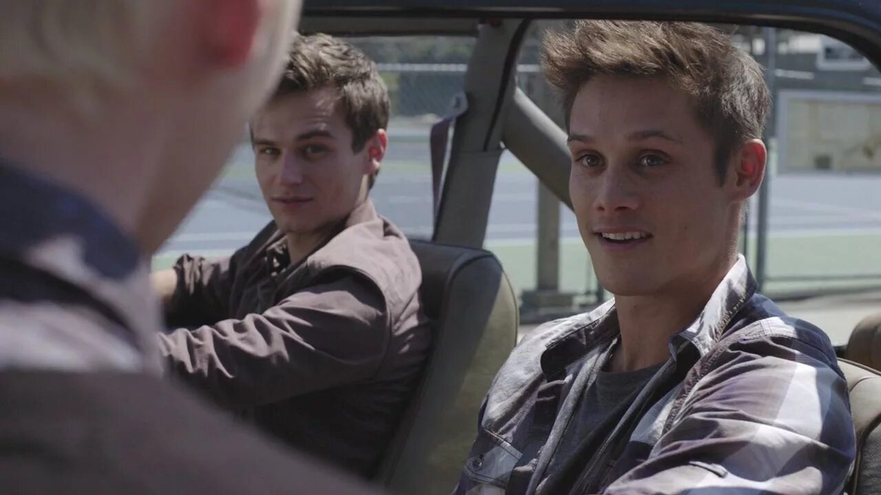 монти и уинстон 13 причин. монтгомери де ла круз. монтгомери 13 причин. тимоти гранадерос 13 причин. монти 13 reasons why.