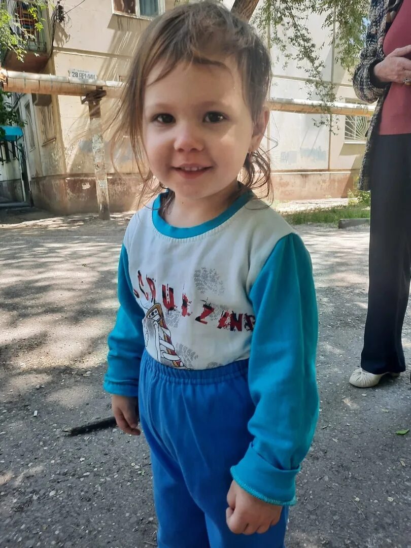 Убитые малыши в садике. Фотосессия на детской площадке. Напуганный ребенок. Псков для детей. Убиты девочки в детском саду.