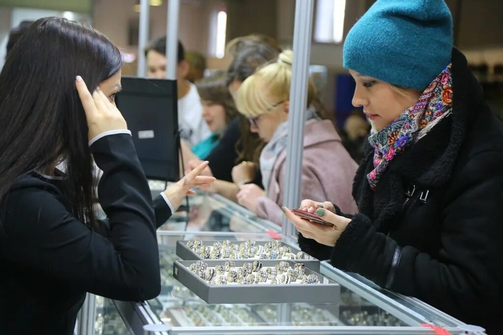 Требуется сотрудник на подработку промоутер. Работа в иркутске свежие. Авито иркутск вакансии. Работа в иркутске. Работа в иркутске свежие вакансии от прямых работодателей иркутск.