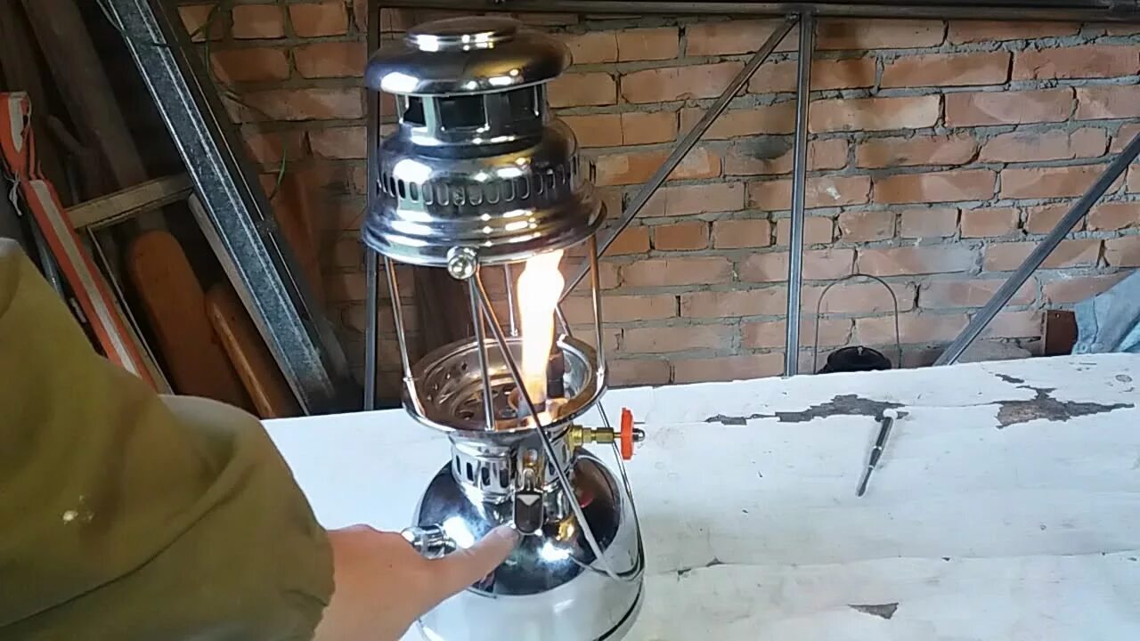 Керосиновая лампа теодор крейнгель. Керосиновая лампа примус. Лампа бензиновая petromax. Керосиновая лампа petromax 500hk. Керосиновая лампа петромакс.