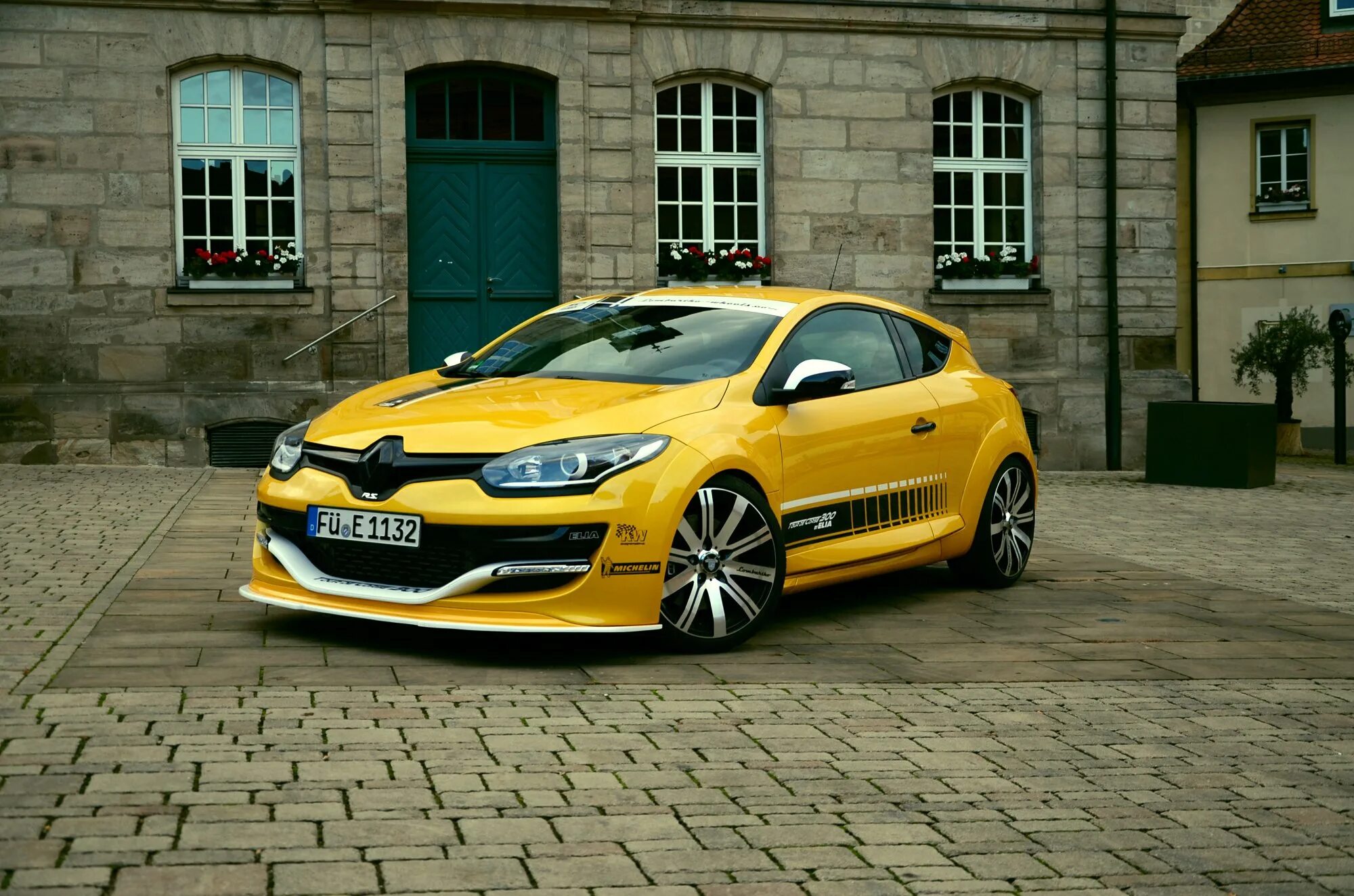 Megane fluence. Рено Меган 3 RS. Renault Megane RS 1. Рено Меган 4 РС. Renault Megane RS Tuning.