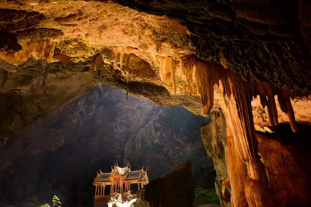 Пещера сокские штольни. Пещеры закрытые. Пещеры закрытые. Печерская пещера (семикомнатка). Сказочные пещеры на рабочий стол в отличном качестве.