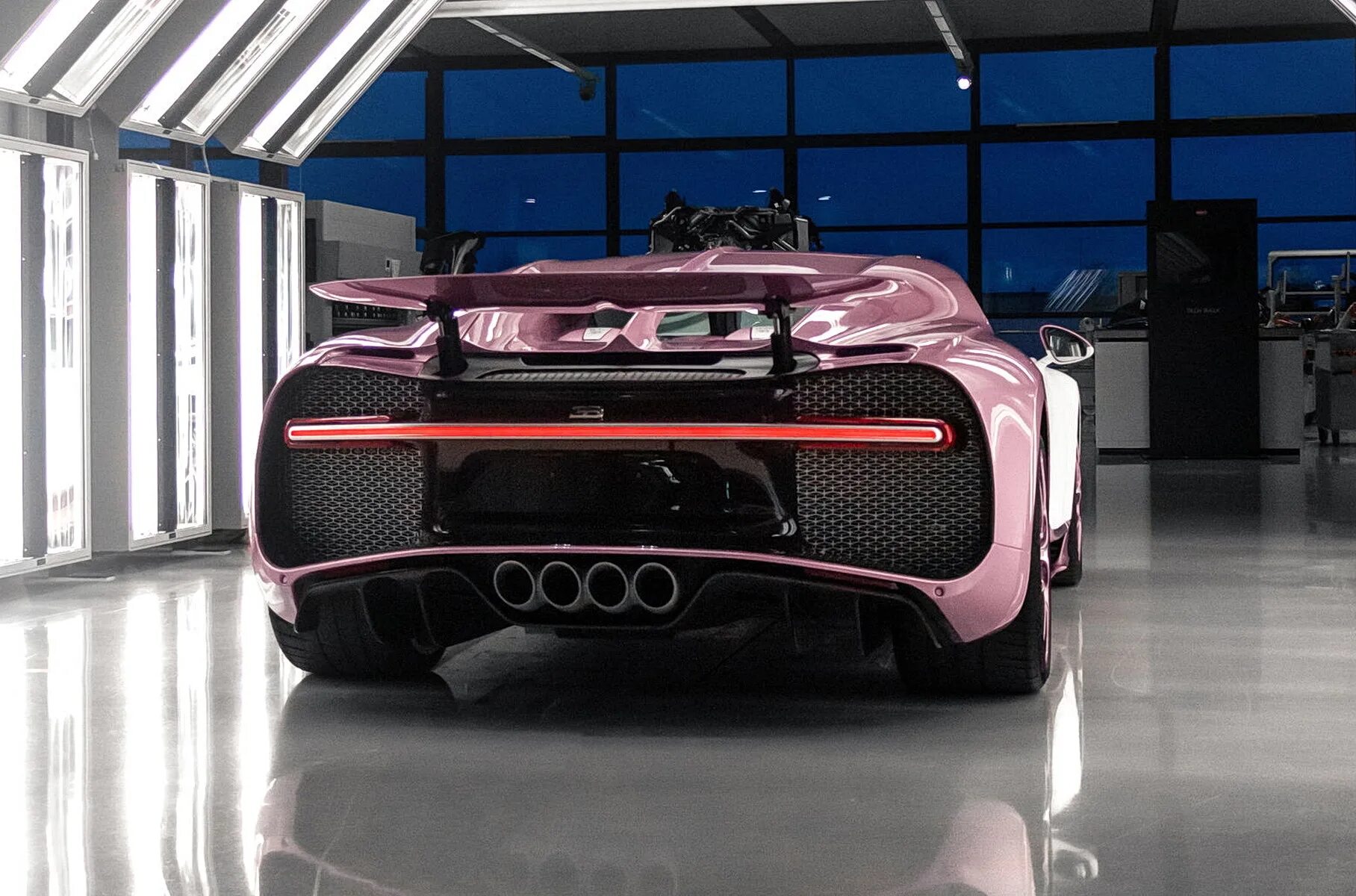 Гиперкар bugatti tourbillon. Бугатти чирон. бугатти чирон розовая. бугатти чирон 2025. bugatti chiron розовая.