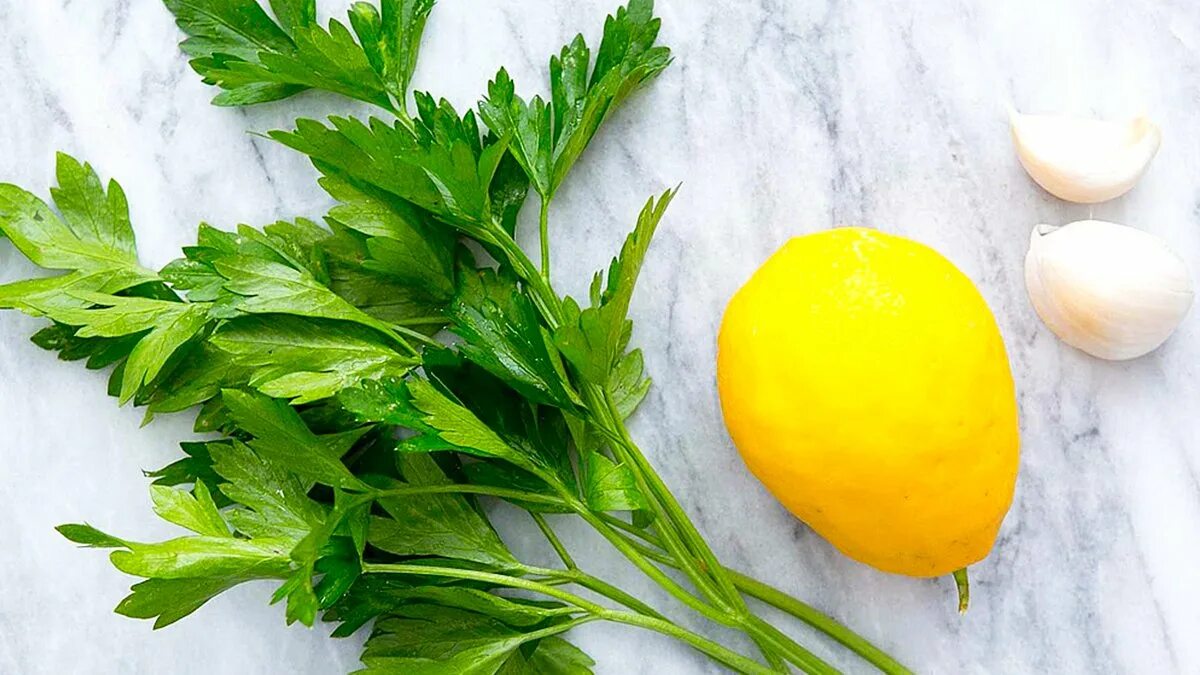 Отвар из кинзы и петрушки. Чистка печени сельдерей петрушка. Чистка печени сельдерей петрушка. Гремолата. Соус гремолата.