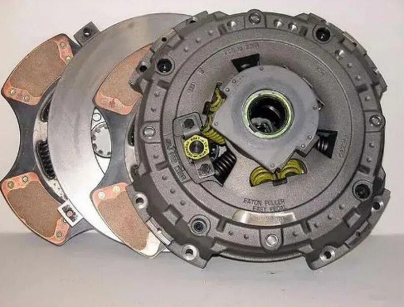 Диск сцепления eaton 15,5. Сцепление в сборе freightliner 15. Диск сцепления eaton 15. Nmu898-064-4. Сцепление eaton кенворт.