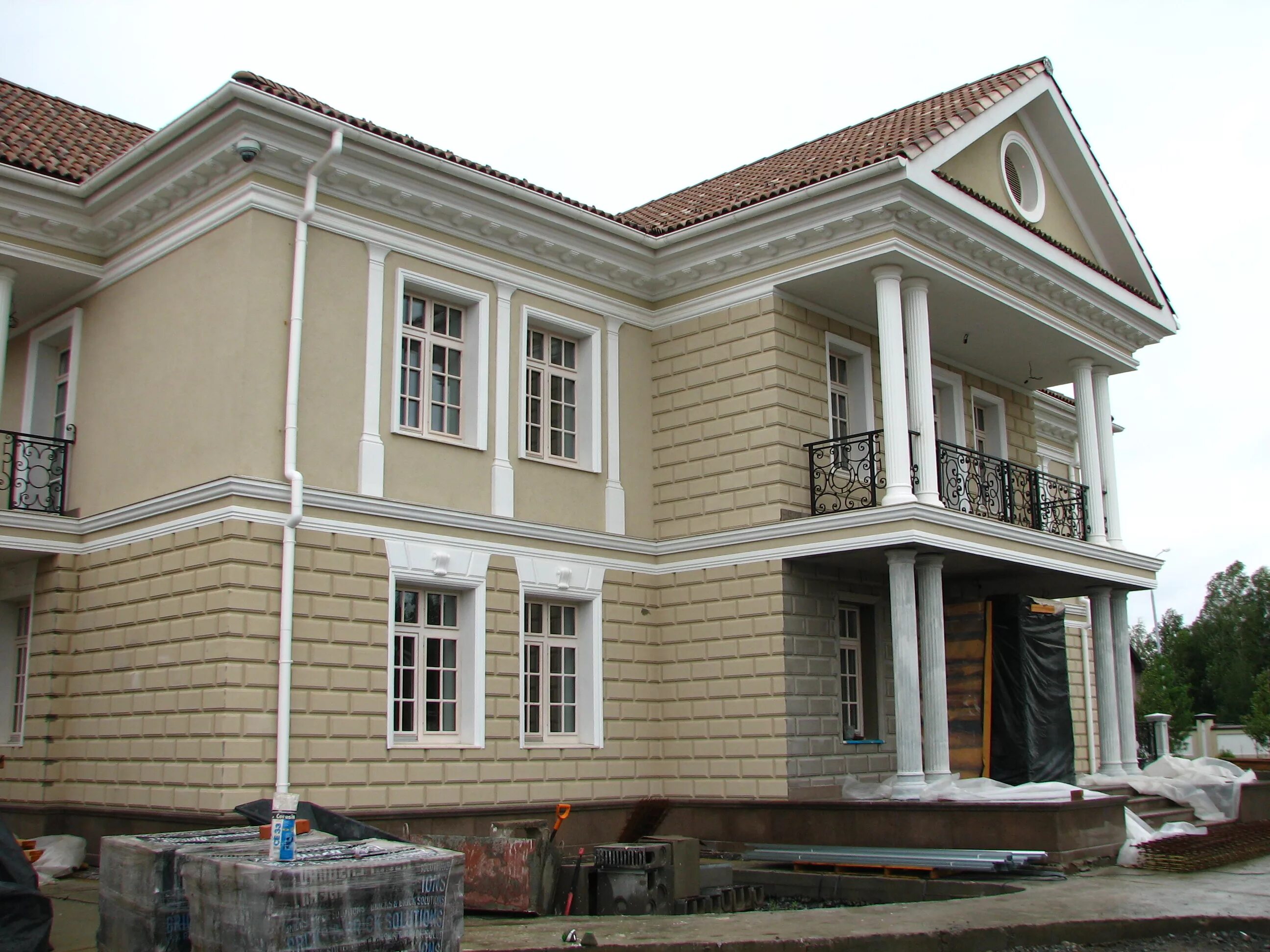 Arhio фасадный декор. Лепнина на домах. 86. Полиуретановые дома. Фасадный декор из полиуретана.