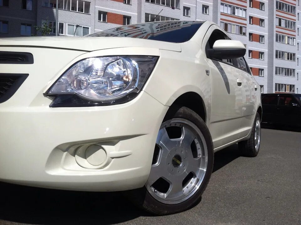 Cobalt шины. Cobalt r17. кобальт 17. шевроле кобальт литые диски 14 радиус. cobalt can shina mbps.