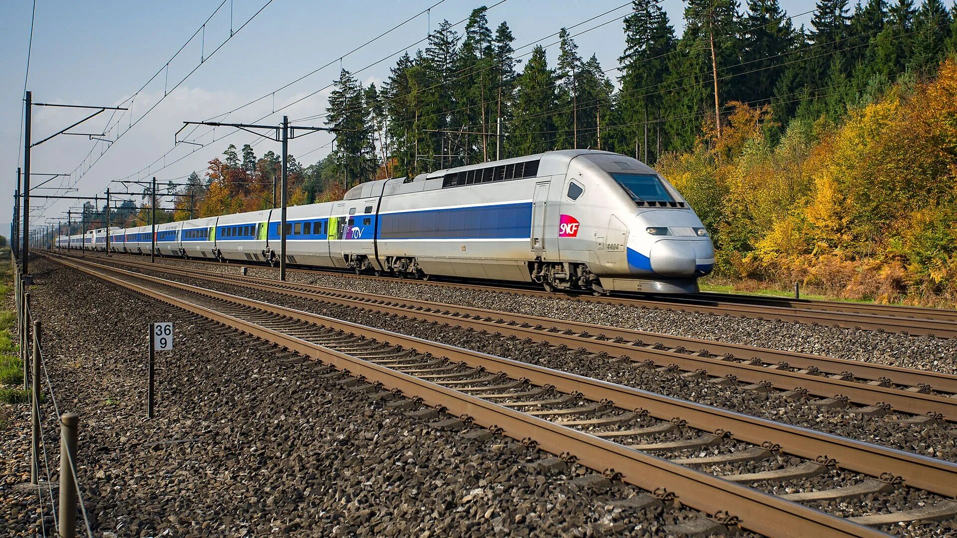 Поезд ТЖВ Франция. TGV электропоезд. Скоростной поезд. Электропоезд фото.