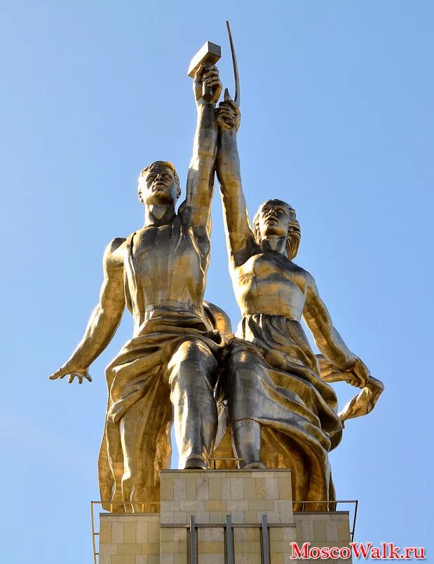 Колхозник и колхозница. Памятник на вднх рабочий и колхозница. мухина колхозник и колхозница. монумент мухиной рабочий и колхозница. мухина работник и колхозница.