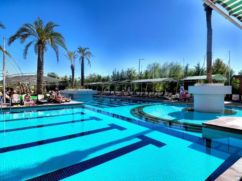 Отель crystal deluxe resort spa 5 кемер турция. Отель кристалл де люкс кемер. Отель кристалл де люкс кемер. Crystal de luxe resort spa 5 турция кемер. Crystal deluxe resort 5 турция кемер.