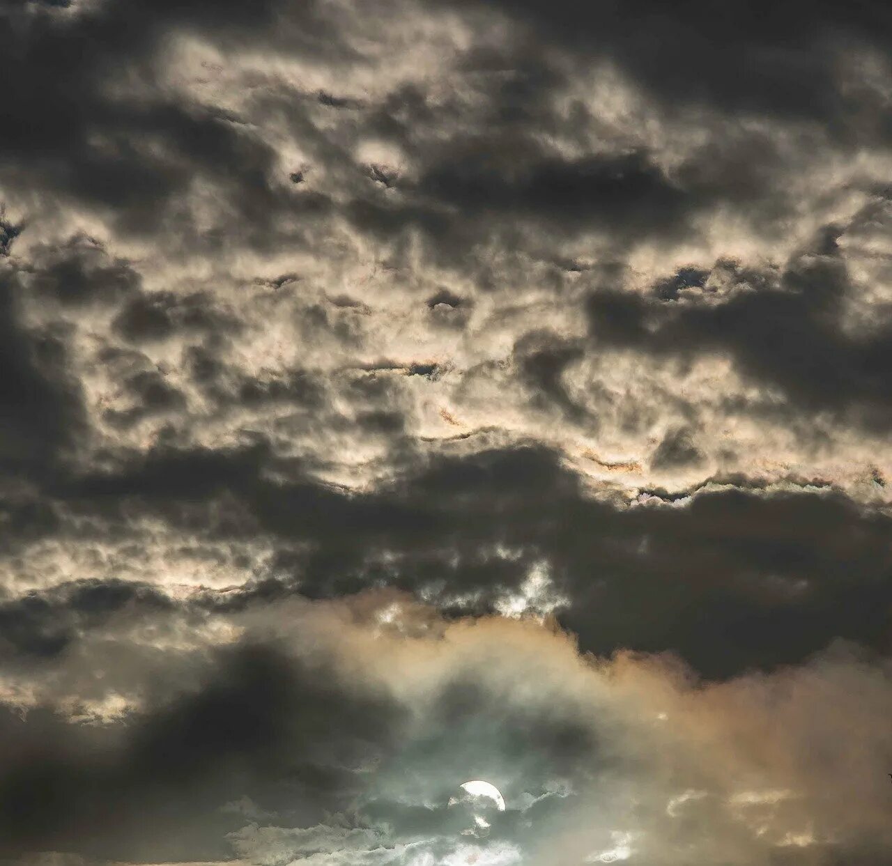 Clouded 0
