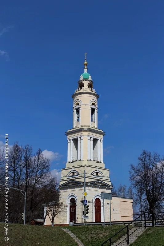 Церковь в павловском посаде. Павловский посад колокольня храма воскресения христова. колокольня воскресенского собора павловский посад. павловский посад. церковь воскресения словущего. павлово-посадская колокольня.
