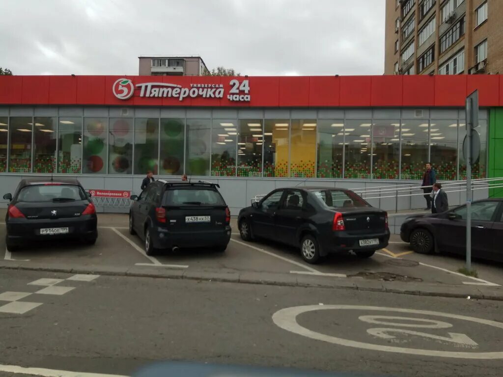 Пятерочка 4pda. Габричевского 5 к 10. ул габричевского пятерочка. парковка у пятерочки. ул. габричевского, 10 корп. 1.