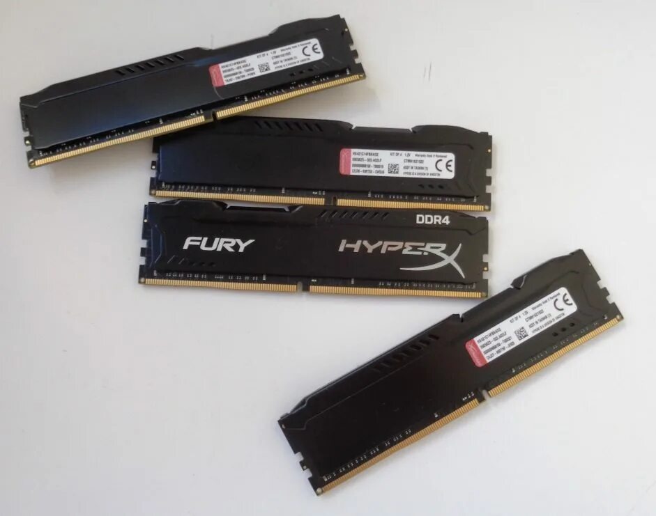 Разгон памяти kingston. Оперативная память Kingston HYPERX Fury [hx421c14fbk4/32] 32 ГБ. Оперативная память 4+4 HYPERX Fury белые. Hyper x Fury ddr4 32 без радиаторов. Оперативная память Kingston Fury Beast Black ddr5 128gb 3300 MHZ.