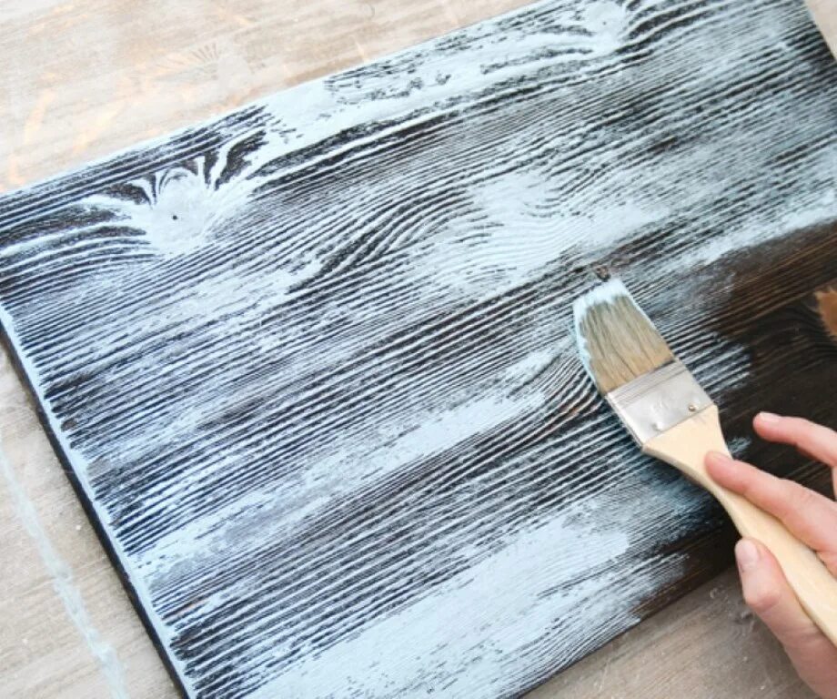 Дерево доска состаренное. Краска для искусственного состаривания дерева. Как сделать цвет доски. Как сделать цвет доски. Браширование древесины газовой горелкой.