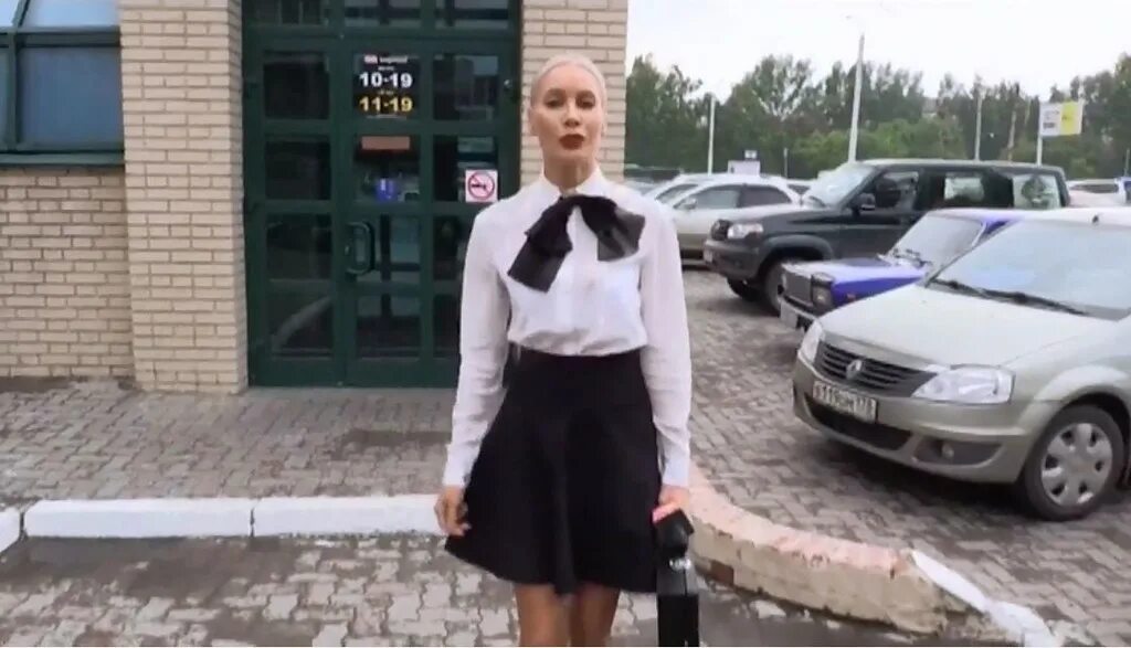 Ревизорро ведущая 2021. Ревизорро лена летучая. Лена летучая ревизорро. Елена летучая в передаче ревизорро. Ревизорро с еленой летучей 2 сезон.