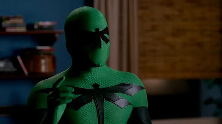 Стрекозец супергеройское кино. Дрейк белл стрекозец. Человек стрекозец. Стрекозец супергеройское кино. Супергеройское кино фильм 2008 человек паук.