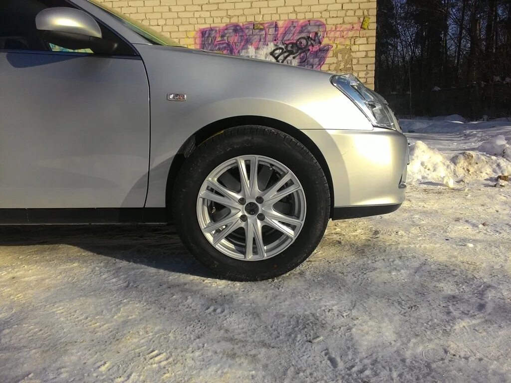 Ниссан альмера шины. 205/60r15 Almera g15. Nissan Almera g15 205/65r15. Колеса 195/60 r16 Альмера. 205/55 R16 Ниссан Альмера g15.