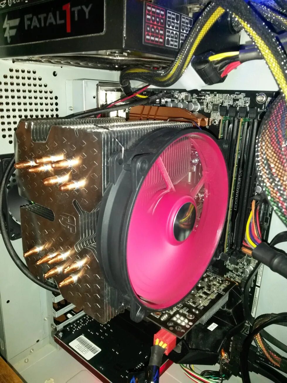 Red hat кулер. Кулер red hat deepcool. deepcool red hat 140мм. deepcool red hat 140. кулер 140 мм deepcool.