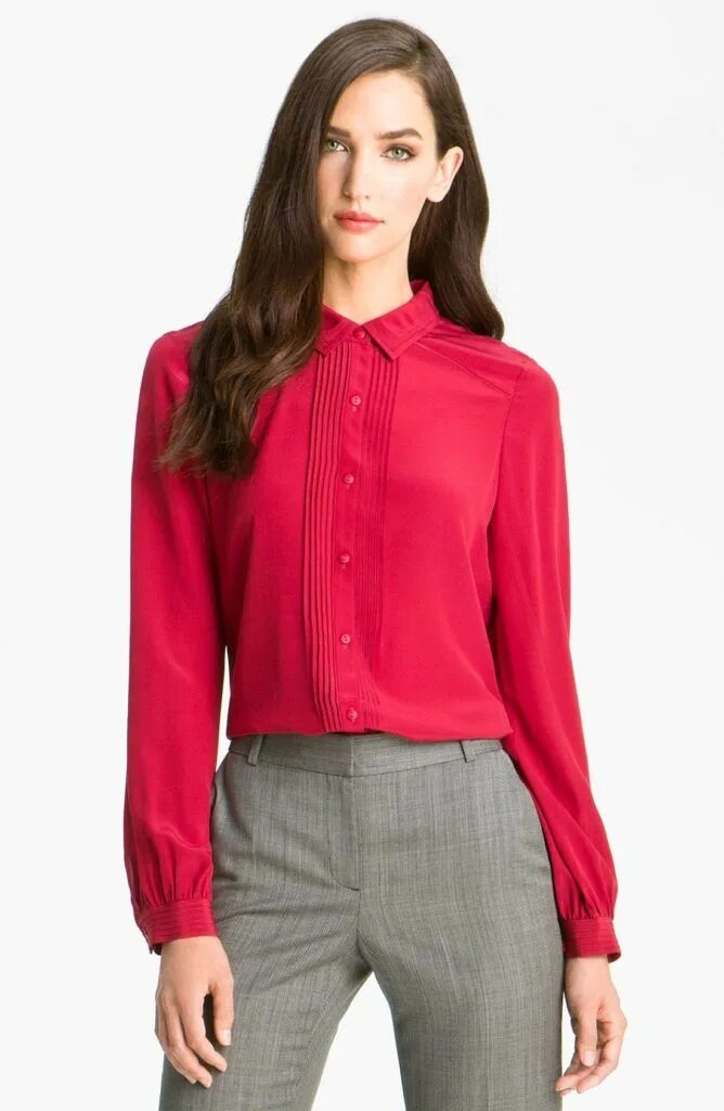 Блузки красного цвета. Красная блузка. Красная блузка в натуральном стиле. Блузка с красными цветами.