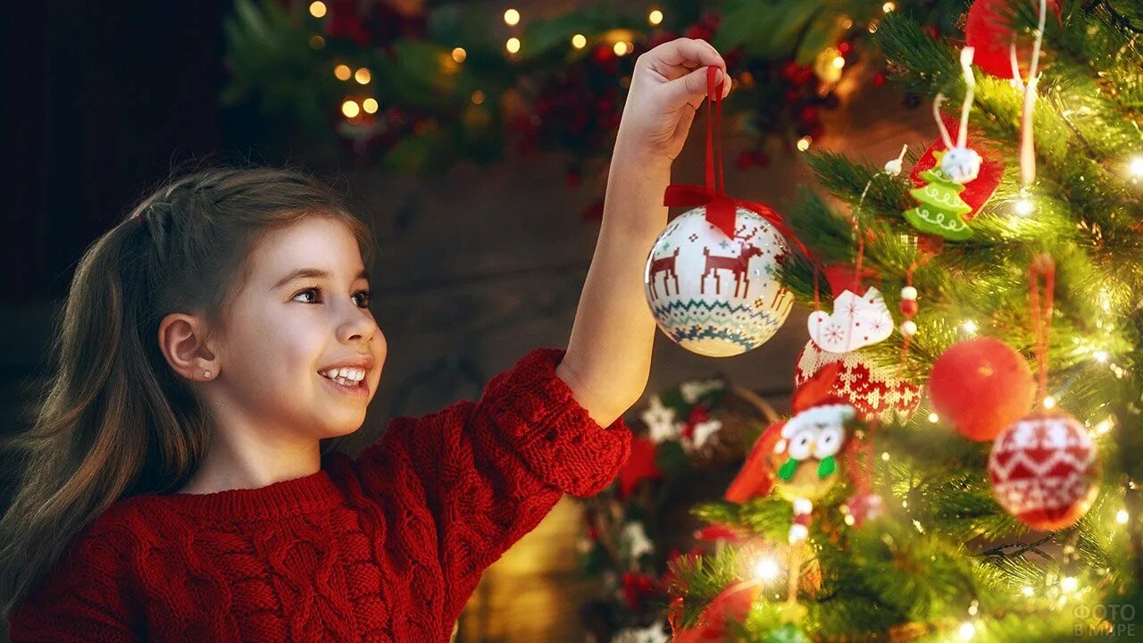 Игрушки из полирезины на елку. Кукла елка. Новогодние куклы. Девочка елочка кукла. Ёлочные игрушки elka_surzhanskaya.