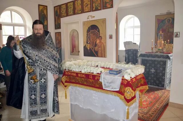 Храм в купавне. Салехардская епархия официальный сайт. Троицкий собор старой купавны. Церковь феодора ушакова купавна. Расписание богослужений.