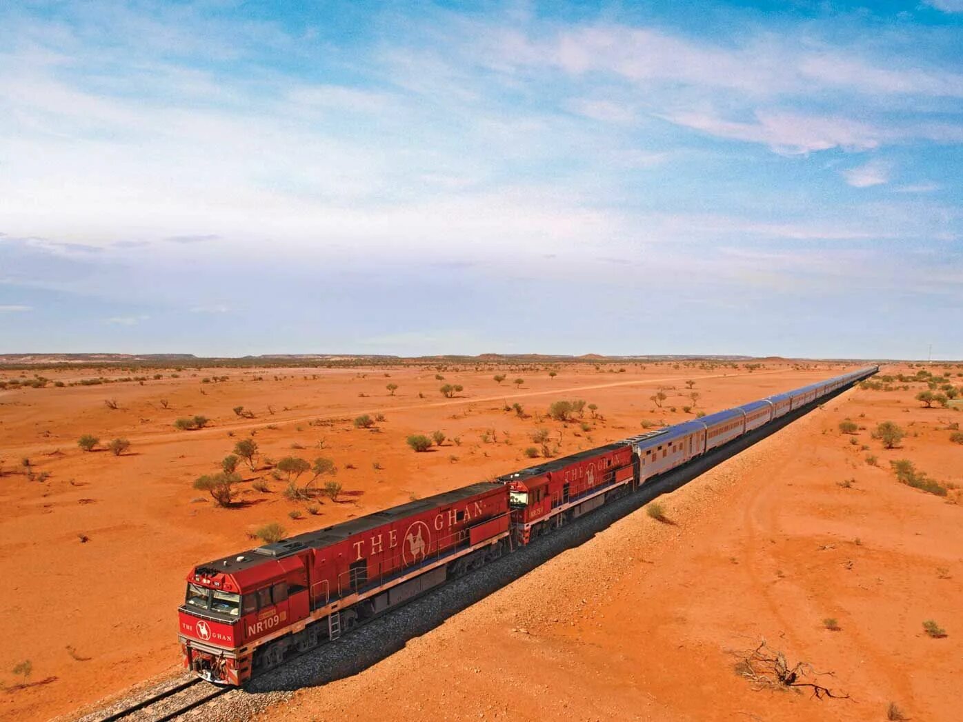 Железные дороги африки. Магистраль Сидней Перт. «Ghan», Австралия. Железная дорога в пустыне. Железная дорога в Африке.