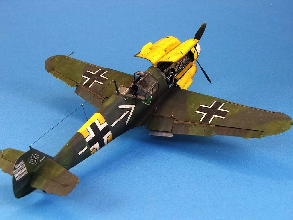 Русское 1 48. Мессершмитт bf 109 f-4 звезда. Bf 109 f4 звезда 1/48. Мессершмитт 109 f2. Мессершмитт bf 109 f2 модель звезда.