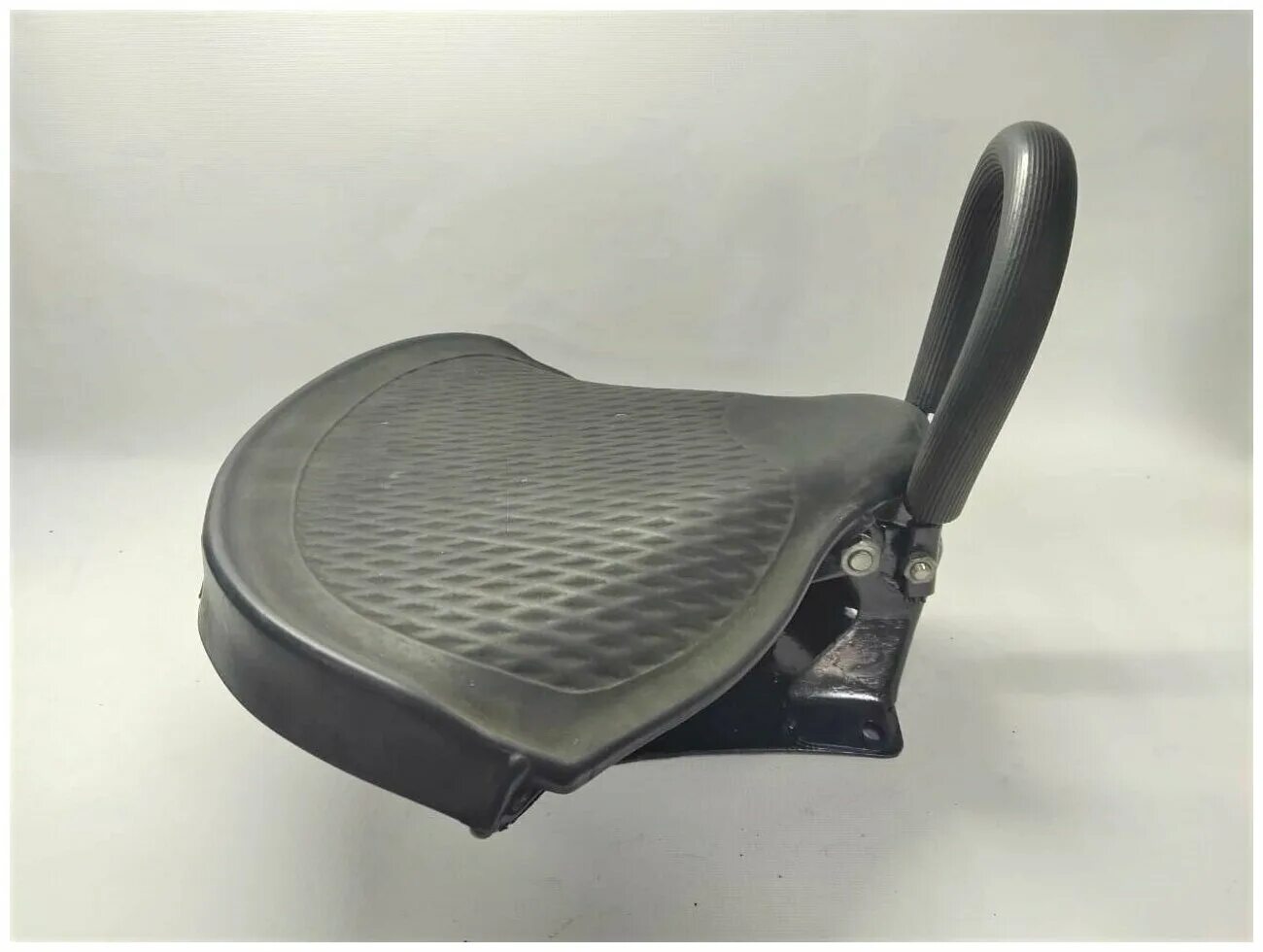 сиденье на мотоцикл урал. сидение пассажира xl883. рукоятка пассажира для седла мотоцикла. сиденье xl883. подножек поперечных рукояток для пассажиров на седле.
