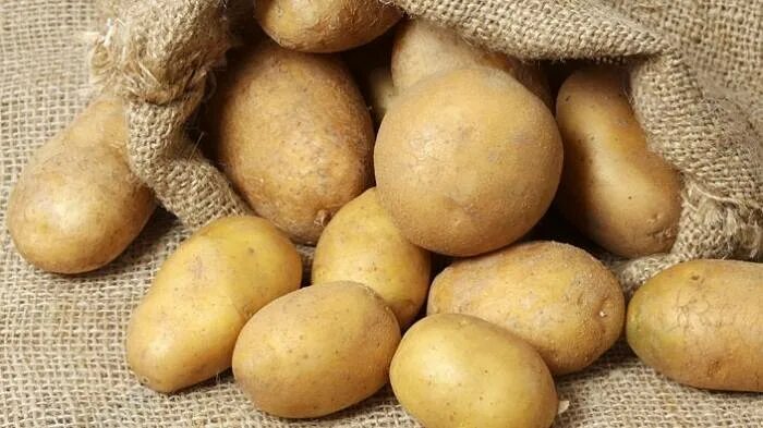 Ящик для картофеля в погреб. Мороженая картошка. Картошка в погребе. Картофель мелкий замороженный. Картофель гурман.