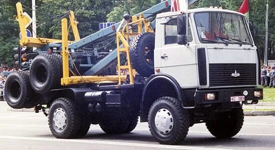 маз тягач 5434 4/4 полный привод. маз 5434 4х4. маз 5434. маз 5434 лесовоз. маз 5434.