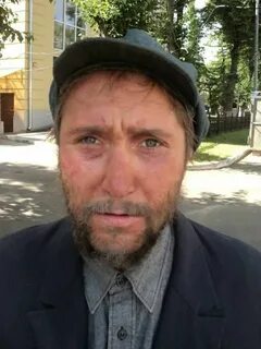 Лицо бомжа