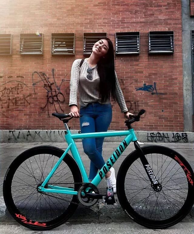 Стиль фиксед Гир. Катя Браткова fixed Gear. Fixed Gear стиль. Девушка на фиксе. Fixed girls