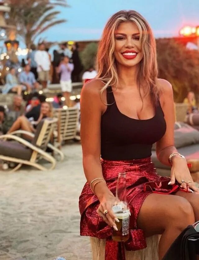 Инстаграм луана перез. Луана велес. Луана в реальной жизни. Луанна лицо. Луана.