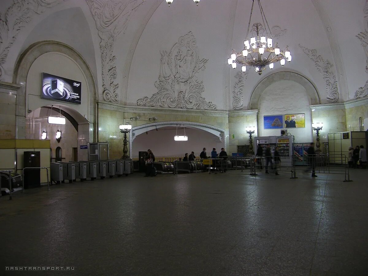 Московская станция метро «комсомольская-кольцевая». Метро комсомольская открывается. Московское метро станция комсомольская. Метро комсомольская открывается. Метро комсомольская открывается.