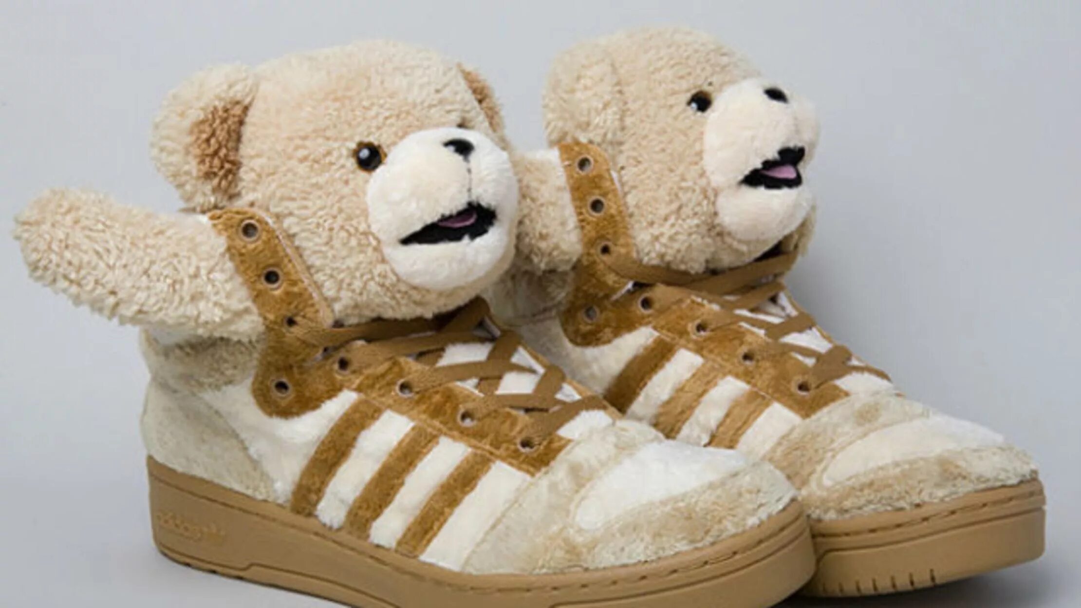 Adidas Jeremy Scott Bear. Jeremy Scott adidas Teddy. Adidas Jeremy Scott Teddy Bear.