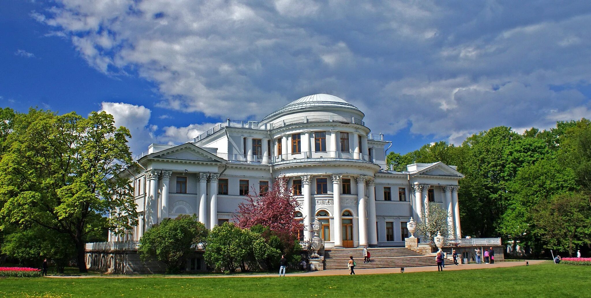 Конюшенный корпус Елагиноостровского дворца-музея - цены, купить билеты в Санкт-