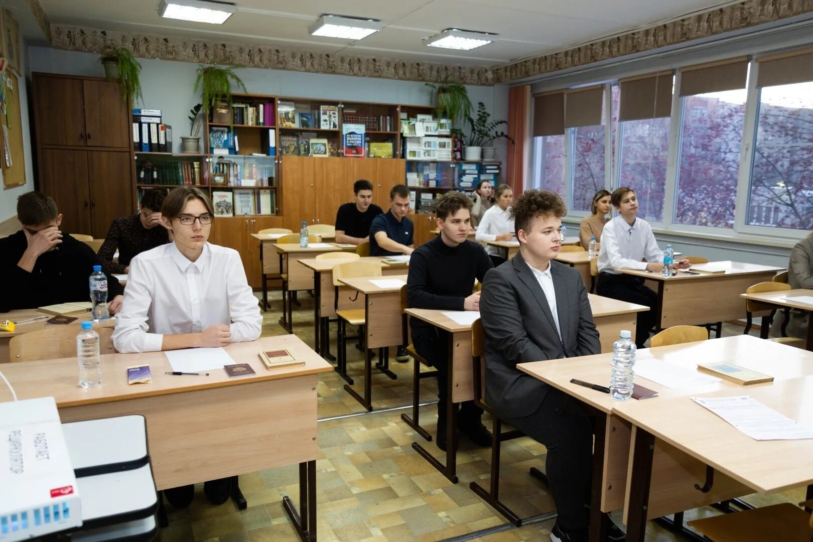 Техникумы дистант. Новосибирская школа. учитель в школе. дистант в школах. школа новосибирская область.
