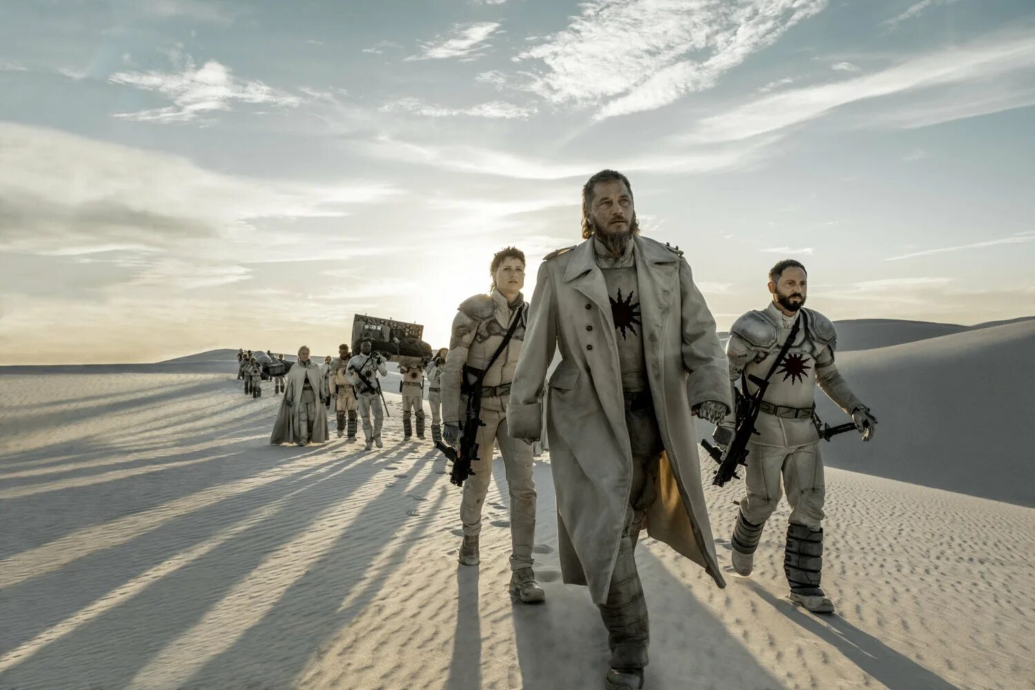 Воспитанные волками сериал 2022. Взращенные волками 3 дата выхода. Воспитанные волками сериал 2020–2022. Воспитанные волками 1 сезон 10 серия. Воспитанные волками сериал 2020.