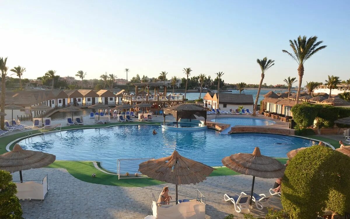 Панорама бунгало резорт египет. Отель panorama bungalows resort el gouna 4. Отель в эль гуне бунгало. Панорама бунгало эль гуна хургада. Panorama bungalows resort 4 в эль гуне.